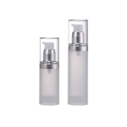 Magnetic presents its handy sized airless cosmetic bottles
